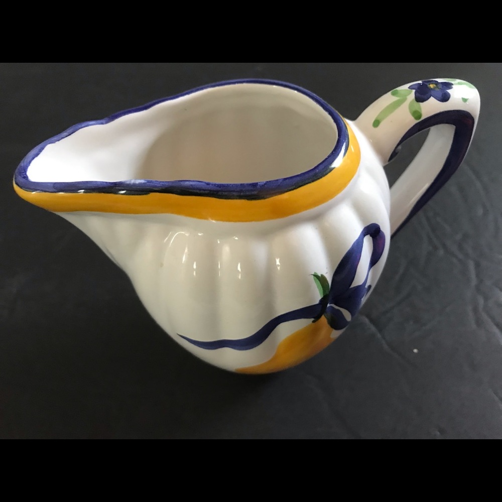 Porta Pottery - Picture 2 of 5